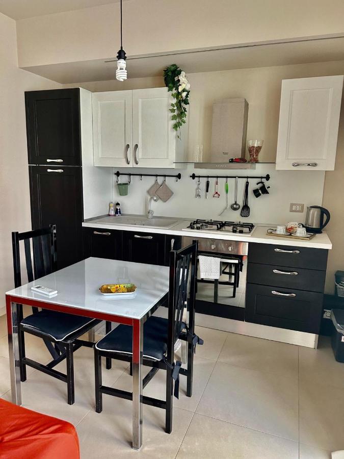 דירות Piccolo Loft In Centro אסטי מראה חיצוני תמונה