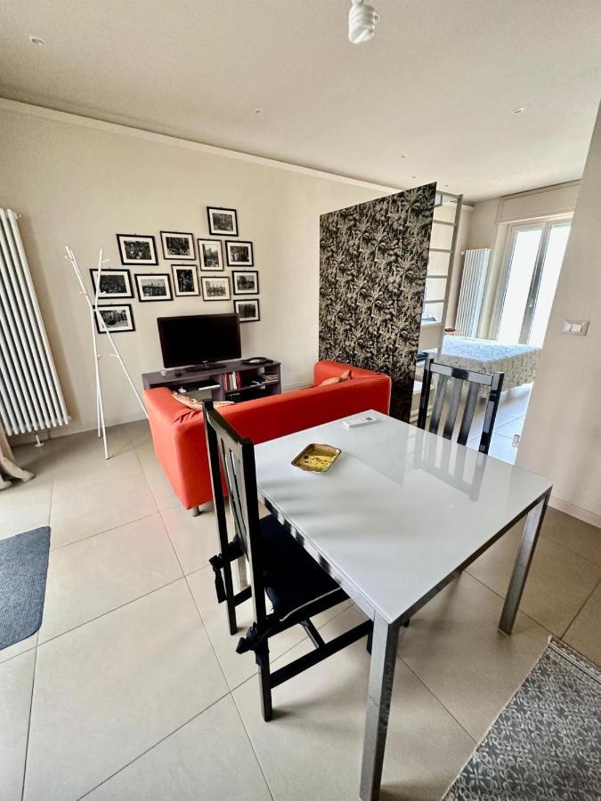 דירות Piccolo Loft In Centro אסטי מראה חיצוני תמונה